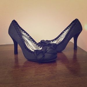 Black Bow Heels