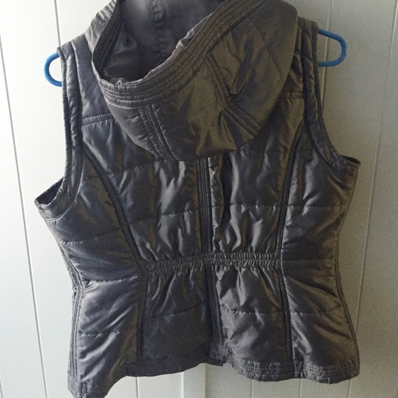 gray vest - Picture 2 of 3