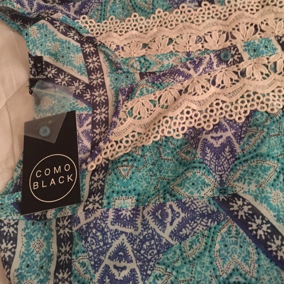 Blouse - Picture 2 of 3