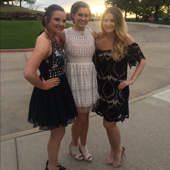 Meet your Posher, Chloe