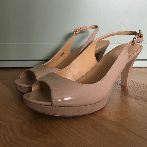 nude pump