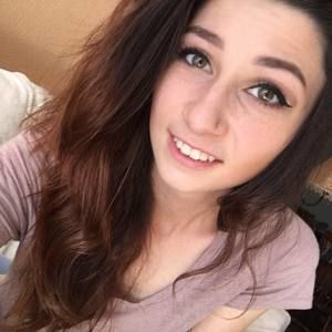 Meet your Posher, Monique