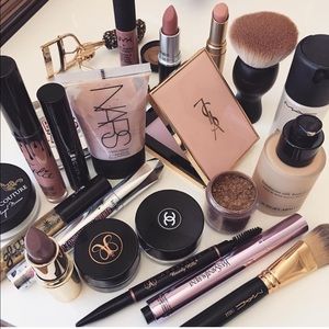 Meet your Posher, Mia