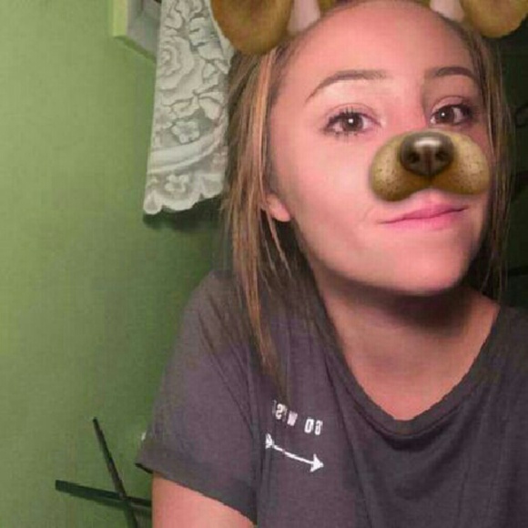 Meet your Posher, Hailey