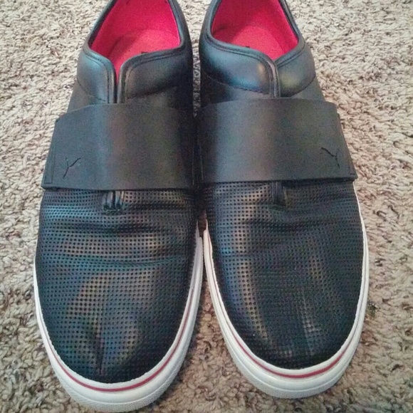 SHOE SALE! Black leather puma slides