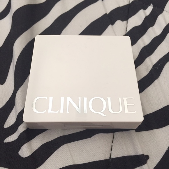 Clinique Palette (Option to get it for FREE!)
