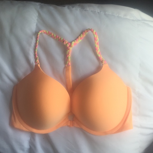 36D Victorias Secret  Push Up Bra