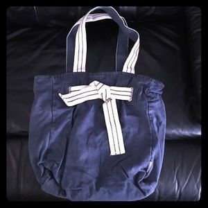 Shoulder tote bag