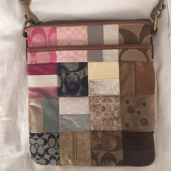 🎉$23 Coach Handbag. Crossbody 100% Authentic!