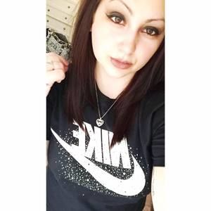 Meet your Posher, Katelyn