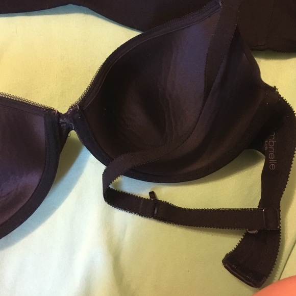 Bras - Picture 2 of 3