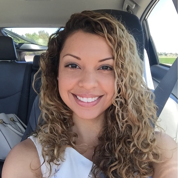 Meet your Posher, Denise - Picture 1 of 1