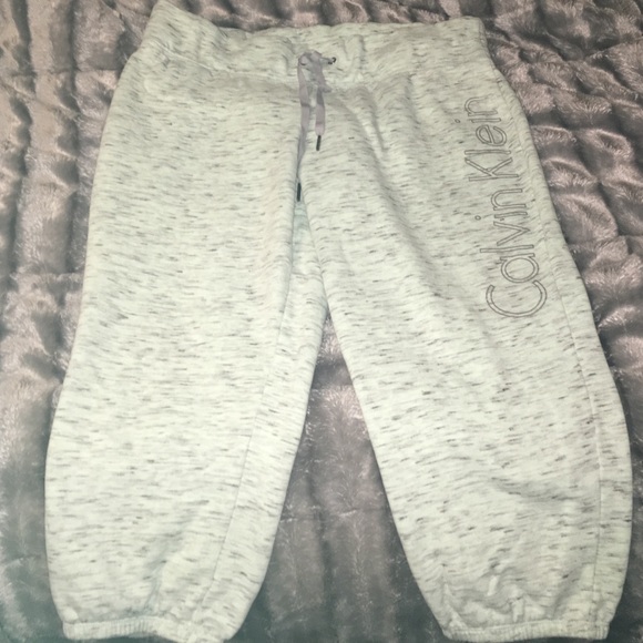 Calvin Klein Capri/Joggers