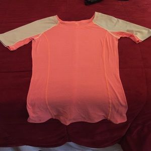 Lulu lemon puri tee