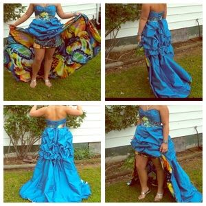 Two lovely prom dresses!
