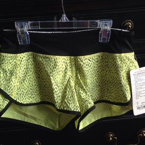Lululemon Athletica size 4 Run: Speed Short