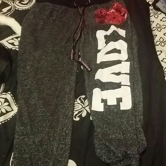 Sweats - Picture 4 of 4