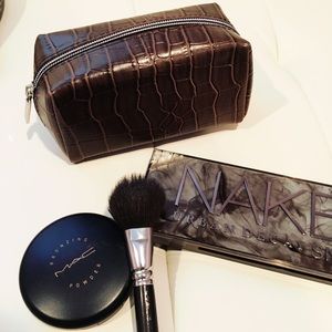 MICHAEL KORS Makeup Case