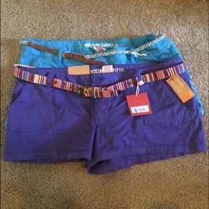 2 pairs of Mossimo shorts w/belt