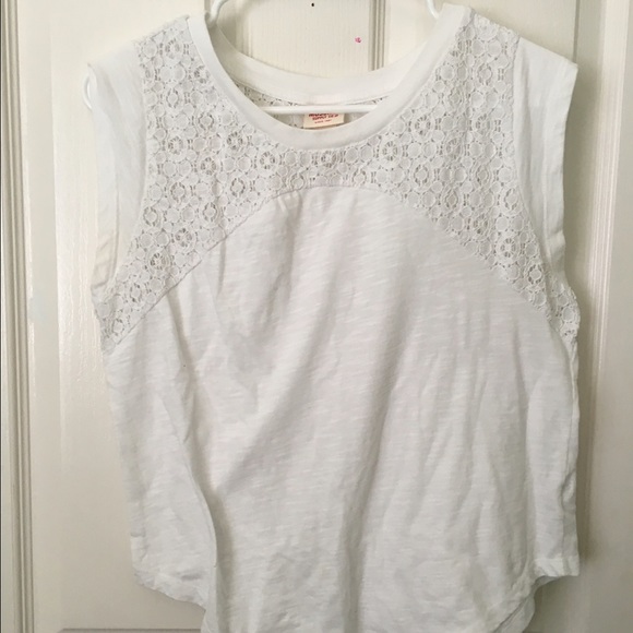 White tank top with lace