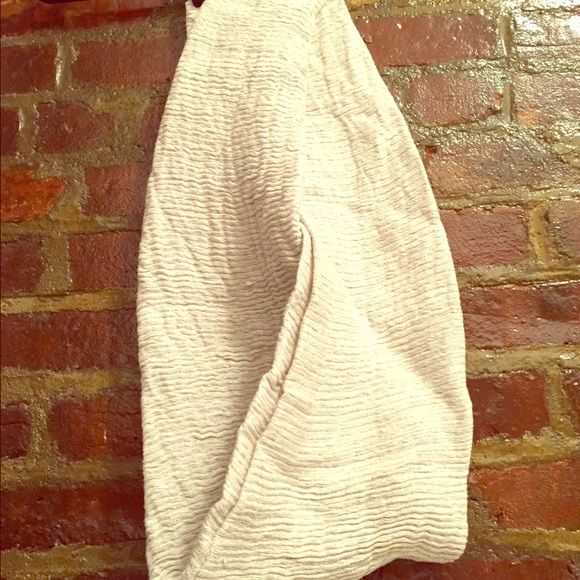 North Forty Textiles linen circle scarf