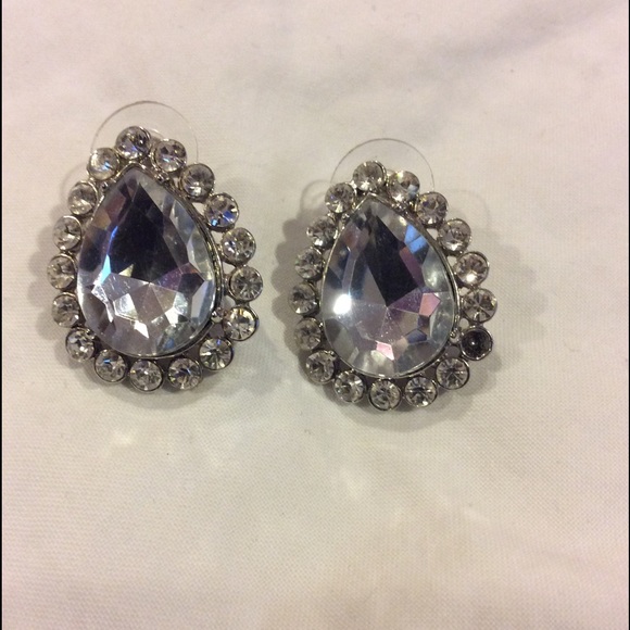 Rhinestone earrings
