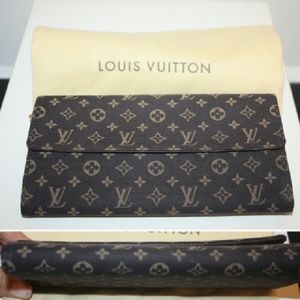 LOUIS VUITTON Canvas Wallet w Dust Bag