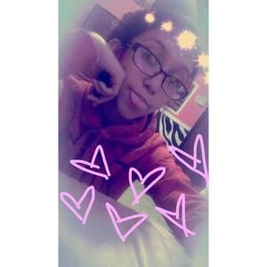 Meet your Posher, Chloe