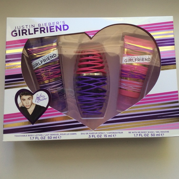Justin Beiber's Girlfriend Perfume Set