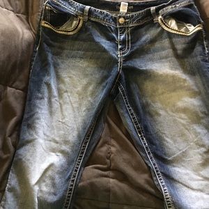 Maurice's Jean capris