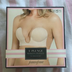 U-Plunge Strapless & Backless Bra