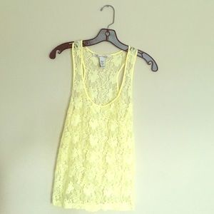 Extra small yellow American Rag lace tank