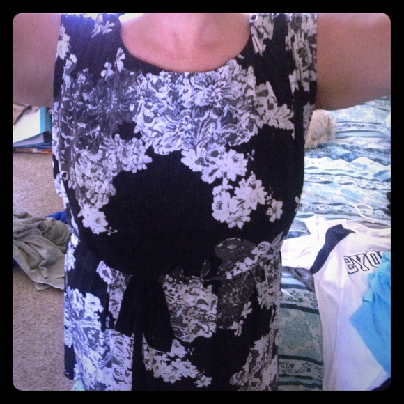 Black floral dress .