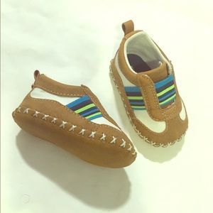 Canvas upper baby shoes (very unique) 0-3