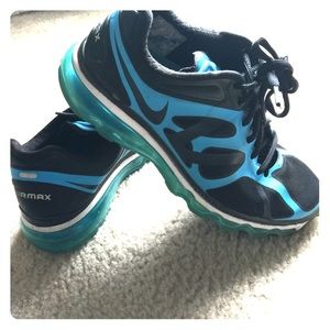 Deep sky blue & black Nike Air Max