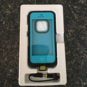 iPhone 5 life proof case