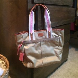 Coach Hamptons tote