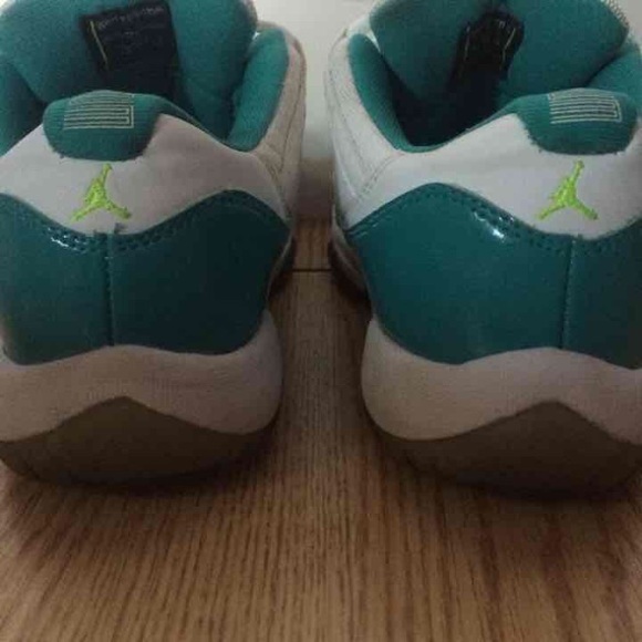 Jordans ‼️SOLD‼️ - Picture 3 of 4