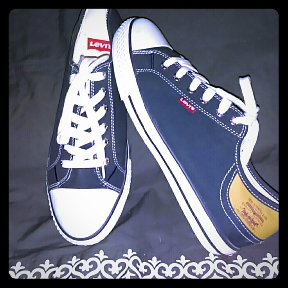 Levi's sneakers
