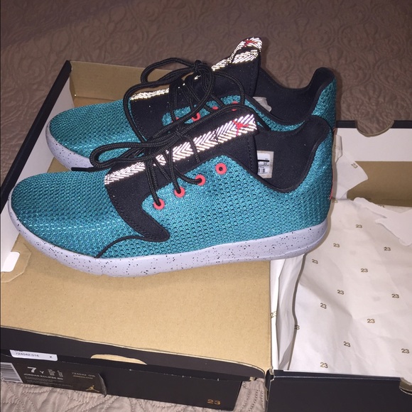 size 7 mens jordan shoes