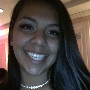 Meet your Posher, Lysandra