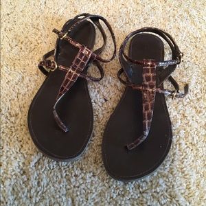 Brown alligator skin sandals