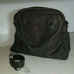 Jewell by Thirty-One Couture Street