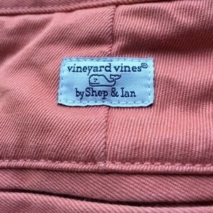 Vineyard Vines boys size 18 shorts