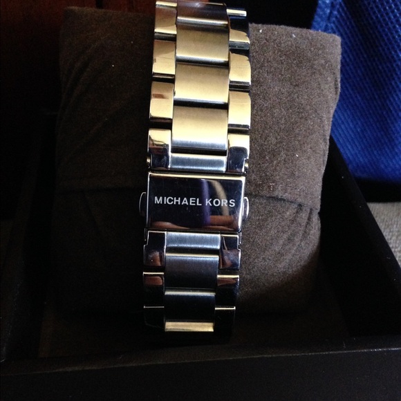 Michael Kors watch - Picture 2 of 4