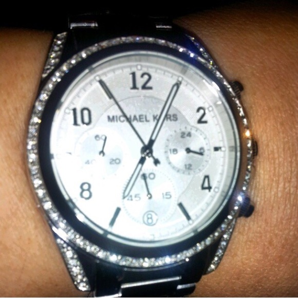 Michael Kors watch - Picture 3 of 4