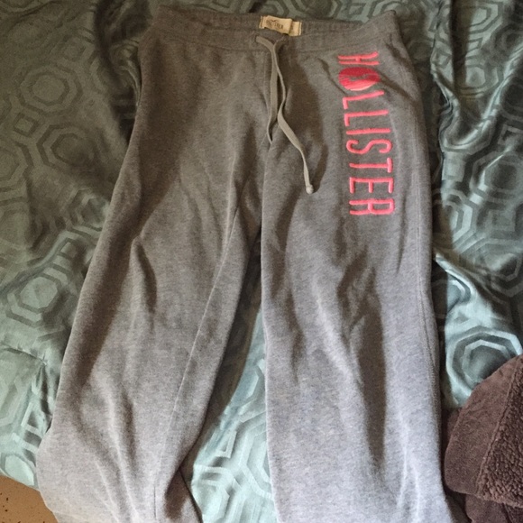 Holister sweats