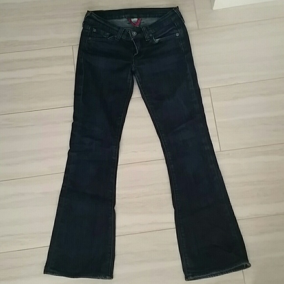 Lucky Jean's - Zoe Jean