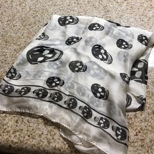 Alexander McQueen scarf