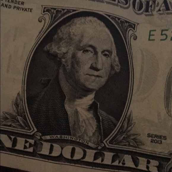 Meet your Posher, Danielle - Picture 1 of 1